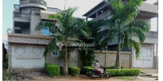 LA VENTE D&rsquo;UN IMMEUBLE A CALAVI