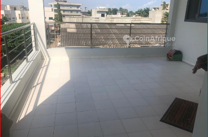 Location appartement non meublé au Stade de l&rsquo;amitié