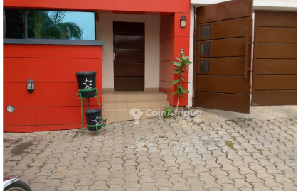 APPARTEMENT SANITAIRE  A CAMP GUEZO