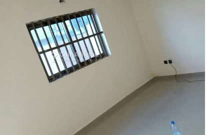 Splendide entrée personnelle en location à Tankpè