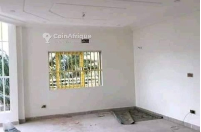 APPARTEMENT SANITAIRE MODERNE NOUVELLE CONSTRUCTION