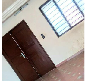 APPARTEMENT SANITAIRE ENTREE PERSONNELLE