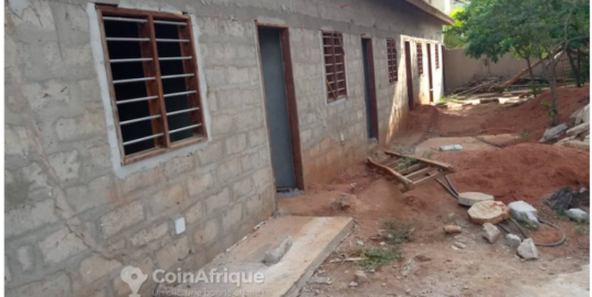 Disponible une maison locative à Tankpè