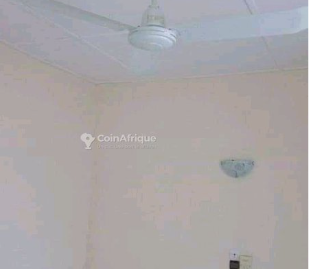 APPARTEMENT SANITAIRE ENTREE PERSONNELLE