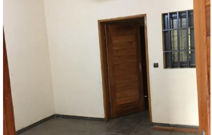 APPARTEMENT SANITAIRE DISPONIBLE A CALAVI TANKPE