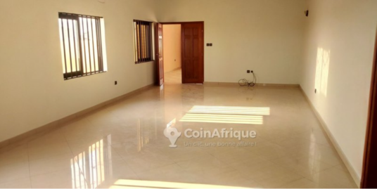 APPARTEMENT SANITAIRE CONSTRUCTION RECENTE