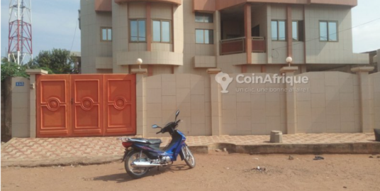 APPARTEMENT SANITAIRE  PERSONNEL