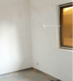 Nous mettons en location à Calavi le faucon un appartement sanitaire