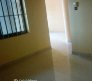 APPARTEMENT SANITAIRE A CALAVI