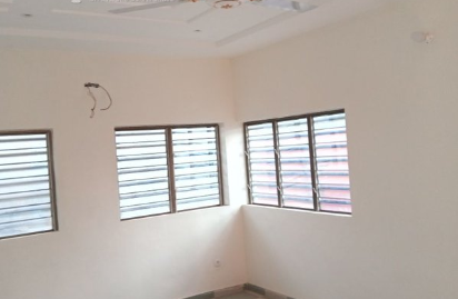 APPARTEMENT SANITAIRE PROPRE  NOUVELLE CONSTRUCTION