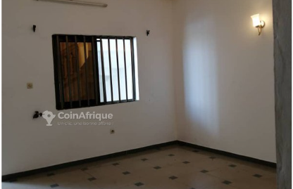 APPARTEMENT SANITAIRE A CASSE AUTO