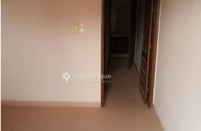 APPARTEMENT SANITAIRE A CALAVI