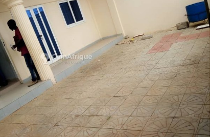 APPARTEMENT SANITAIRE  DALLE  AVEC STAFF