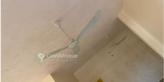 APPARTEMENT SANITAIRE ENTREE PERSONNELLE