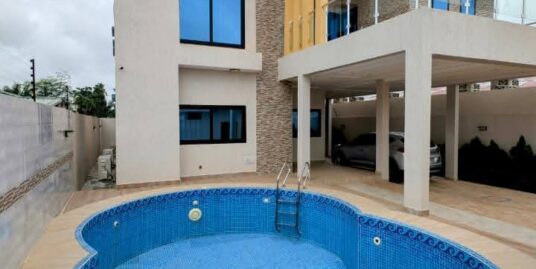 VILLA DE 4 CHAMBRES ET 2 SALONS SANITAIRES AVEC PISCINE À VENDRE, COCOCODJI – ADOUNKO – CALAVI