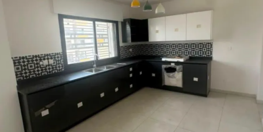 À LOUER – APPARTEMENT – MERMOZ – F5 DUPLEX VIDE