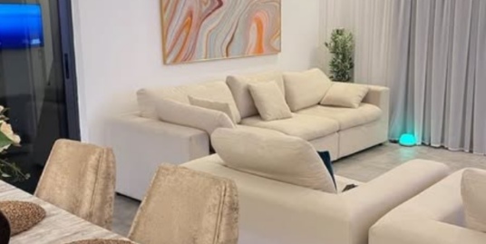 À LOUER – AMITIÉ – 3 CHAMBRES SALON MEUBLÉ